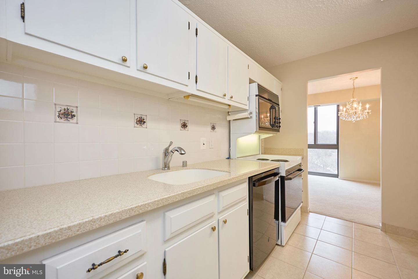 2300 Pimmit Drive #912 photo 5
