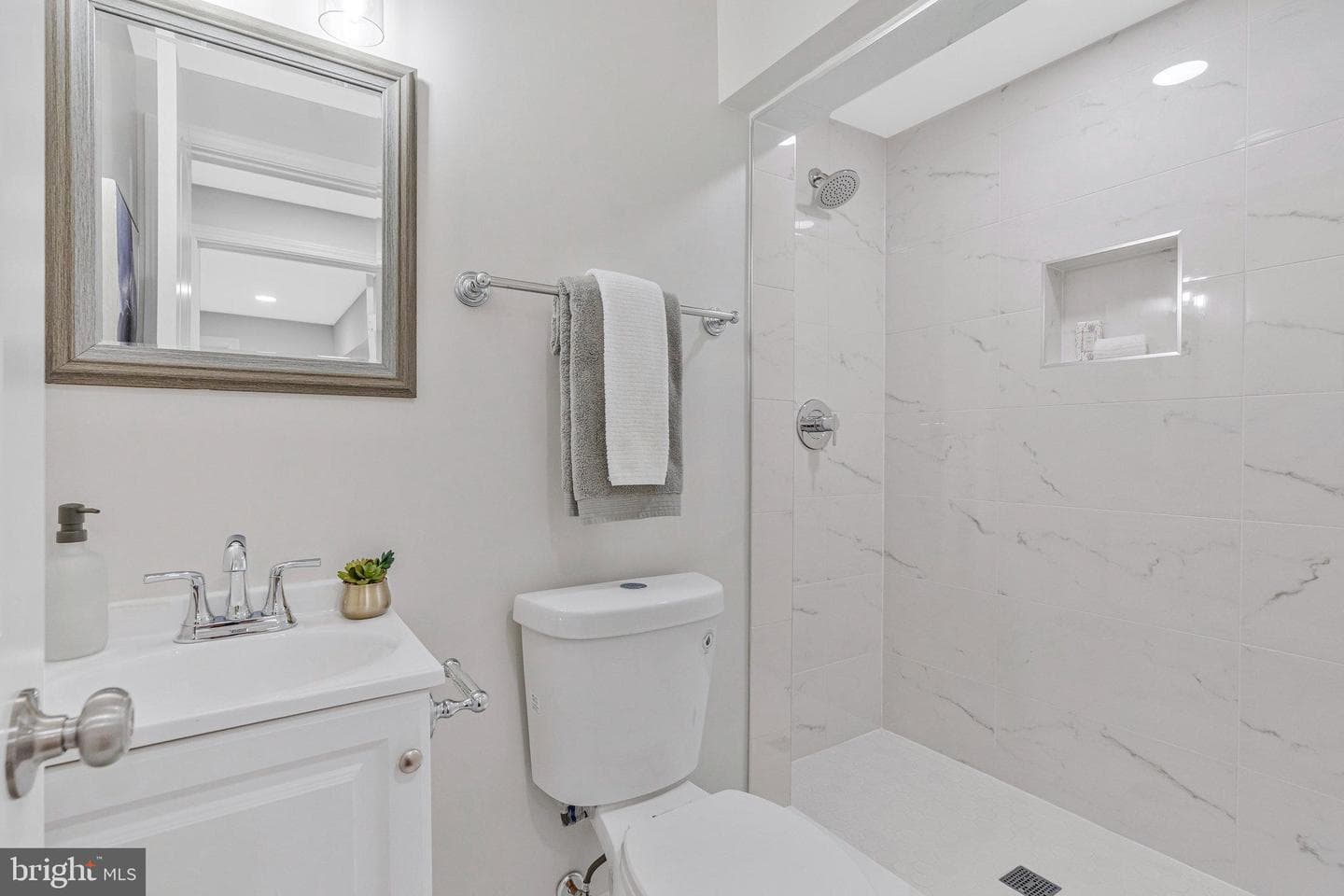 1828 Saint Roman Drive photo 23