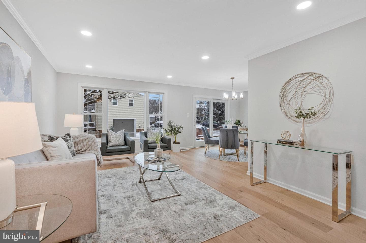 1828 Saint Roman Drive photo 4
