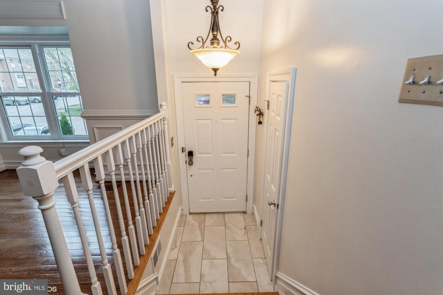 7092 Solomon Seal Court photo 4