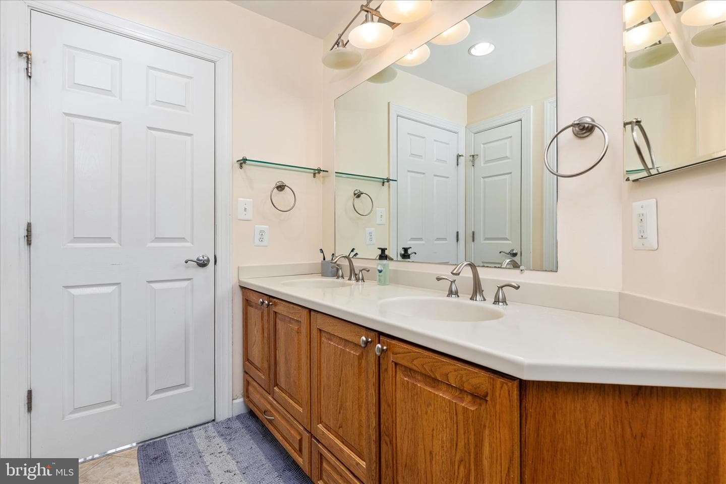 5808 Wood Laurel Court photo 16