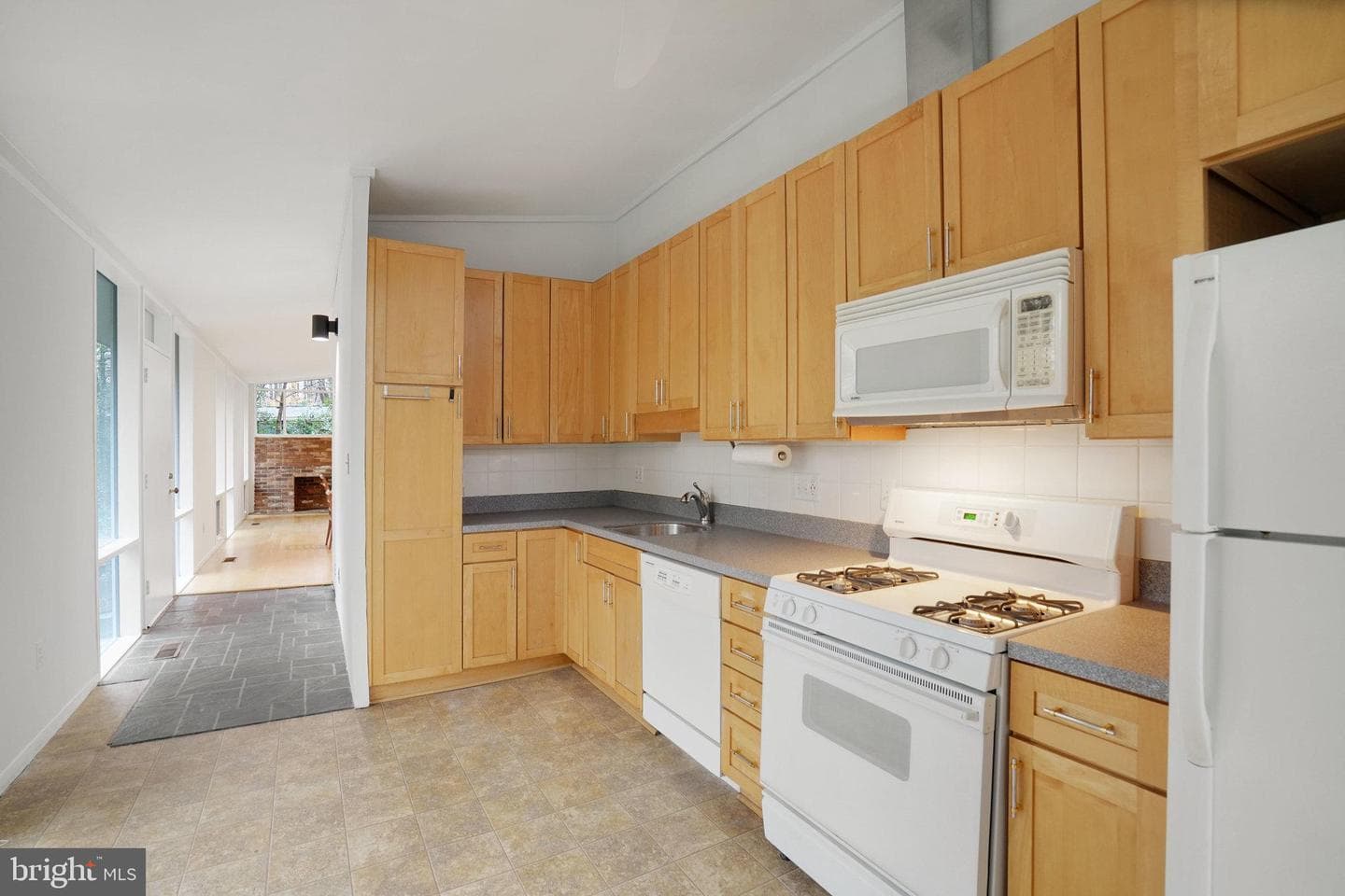 2406 Brentwood Place photo 12