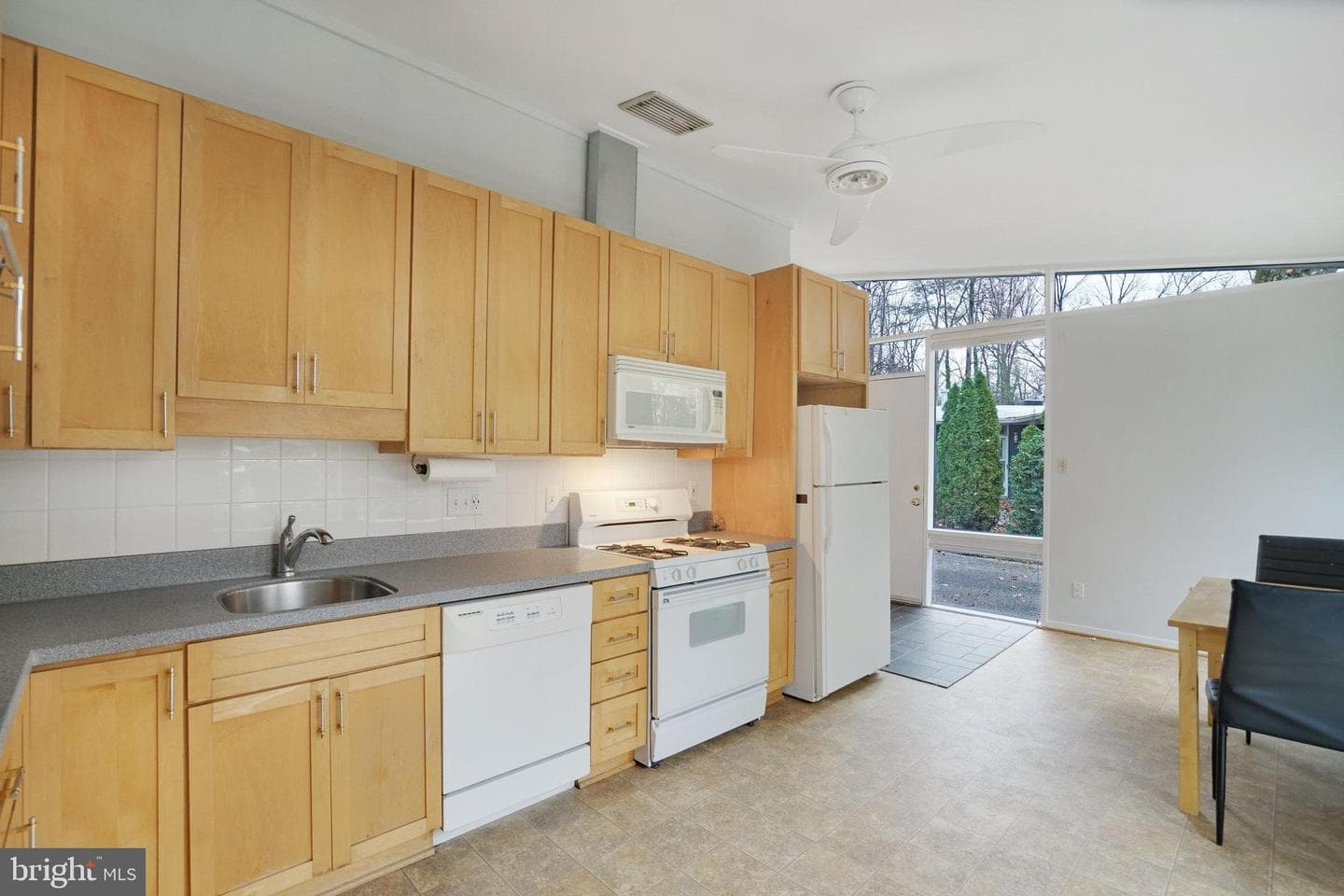 2406 Brentwood Place photo 13