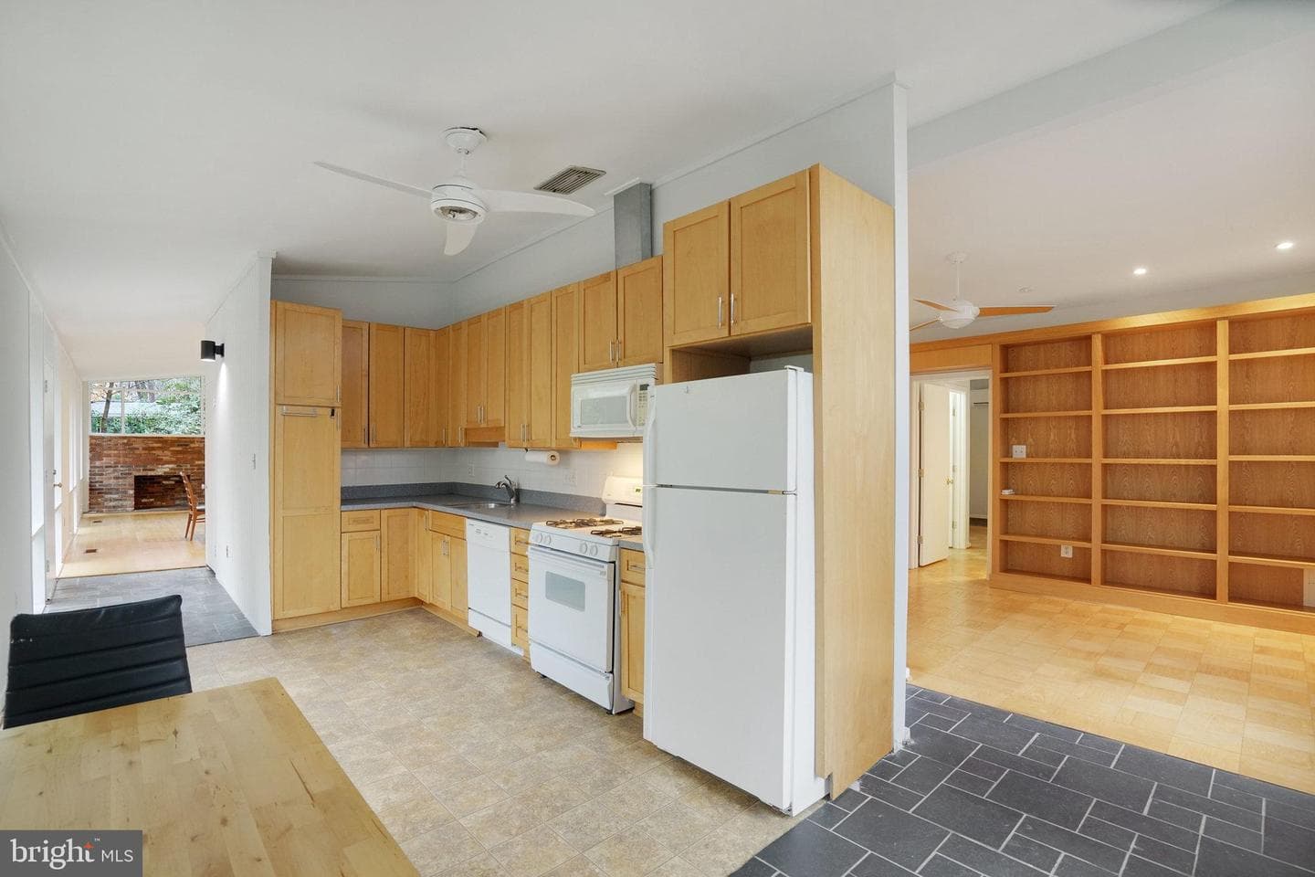 2406 Brentwood Place photo 14