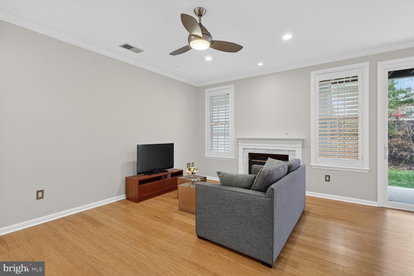 6944 Ellingham Circle #a photo 7
