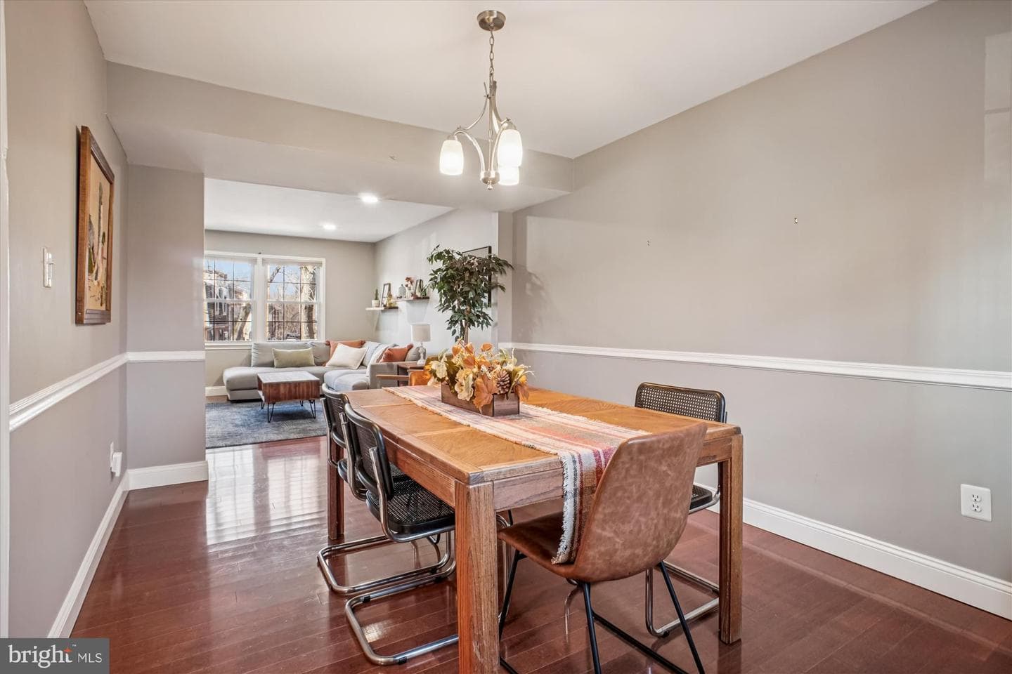 8332 Glastonbury Court photo 10