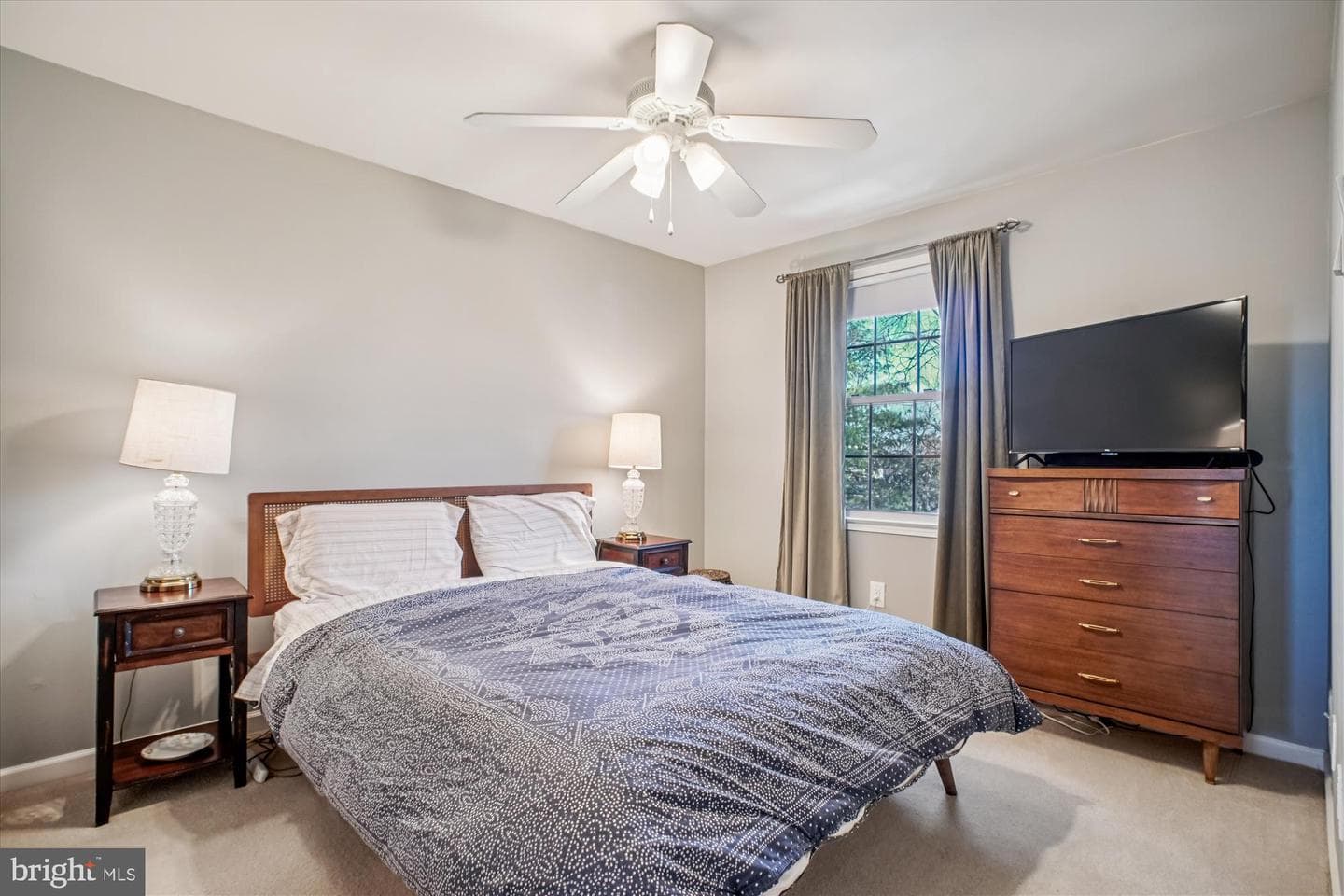 8332 Glastonbury Court photo 24