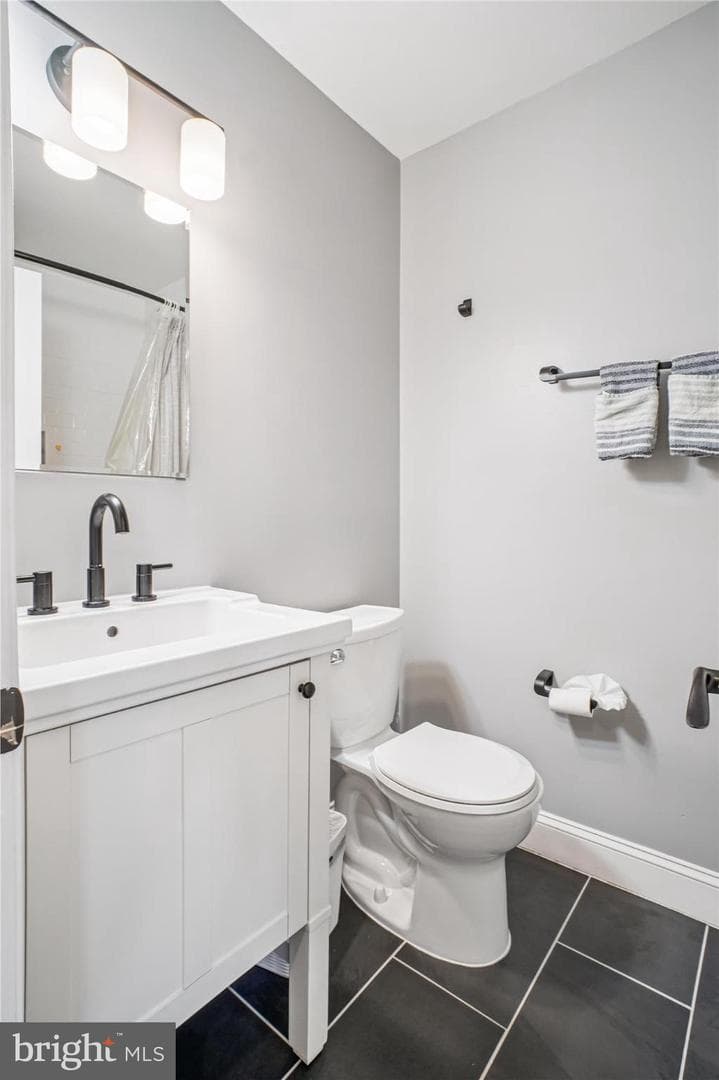 8332 Glastonbury Court photo 28