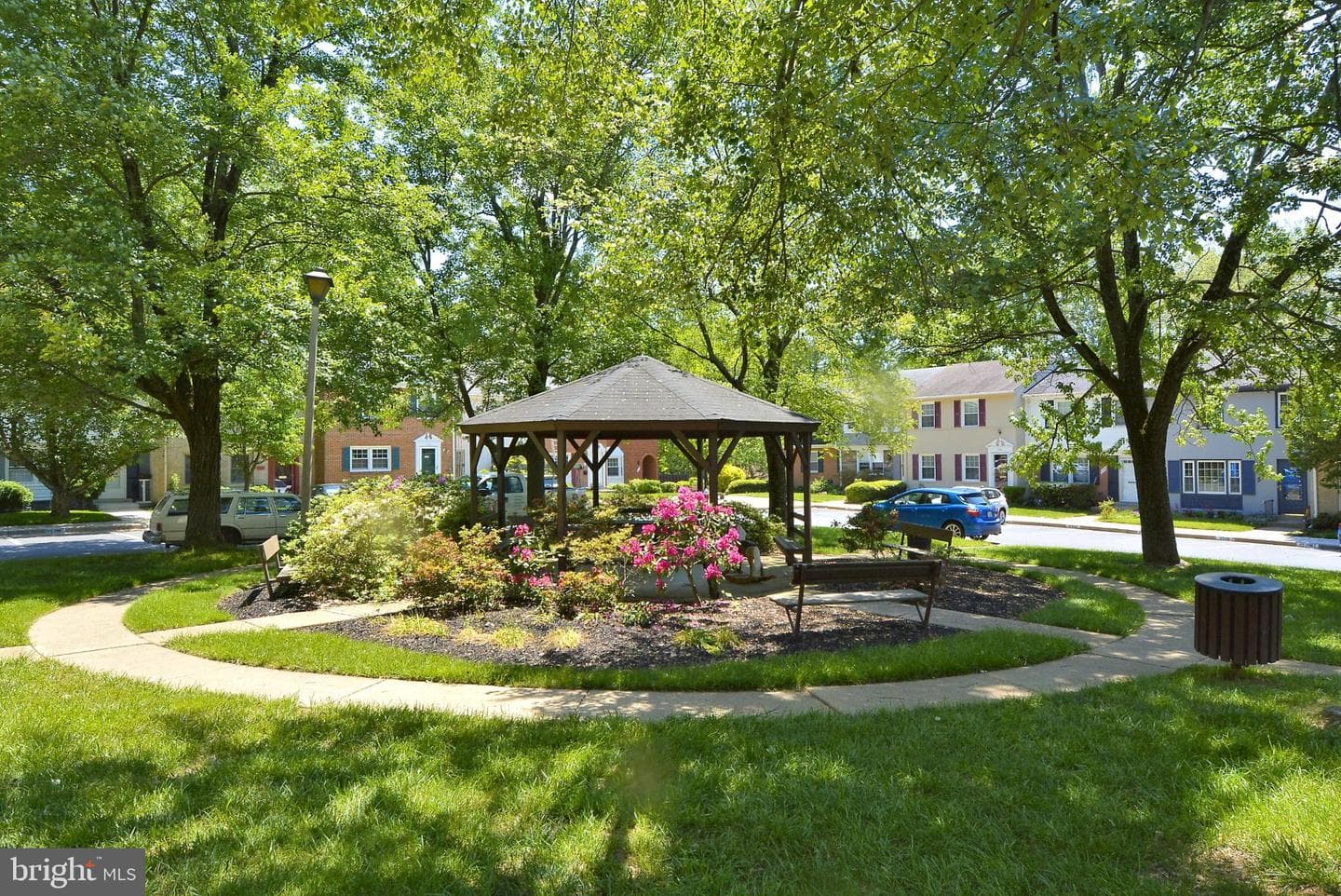 8332 Glastonbury Court photo 43