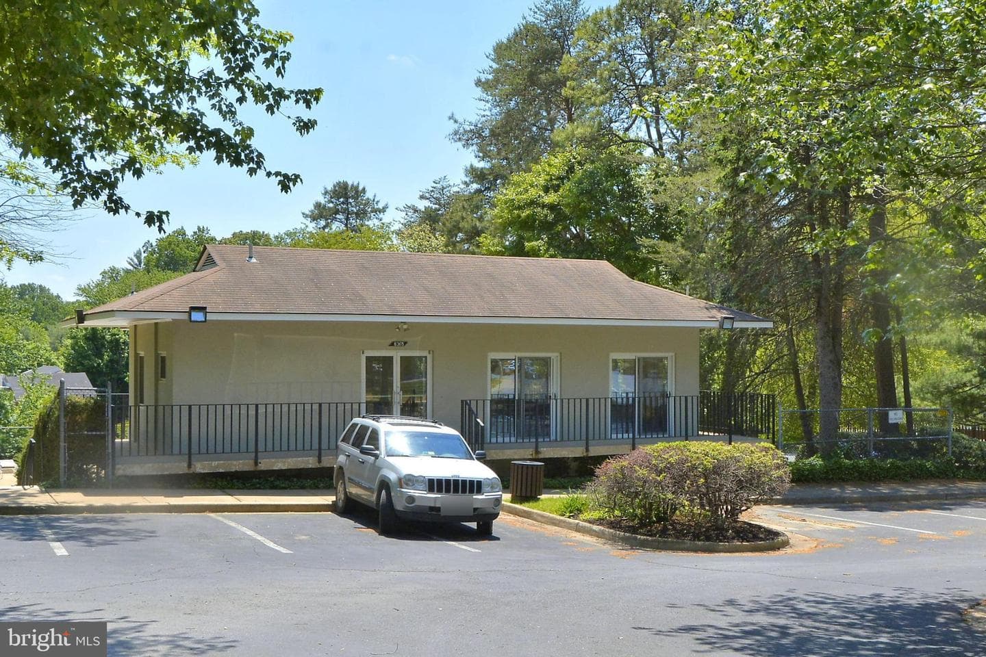 8332 Glastonbury Court photo 45
