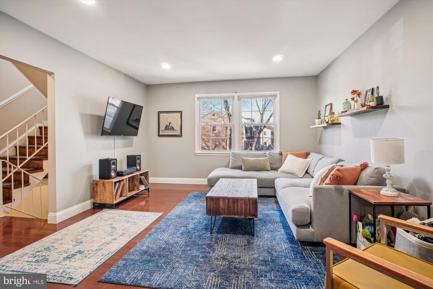 8332 Glastonbury Court photo 6