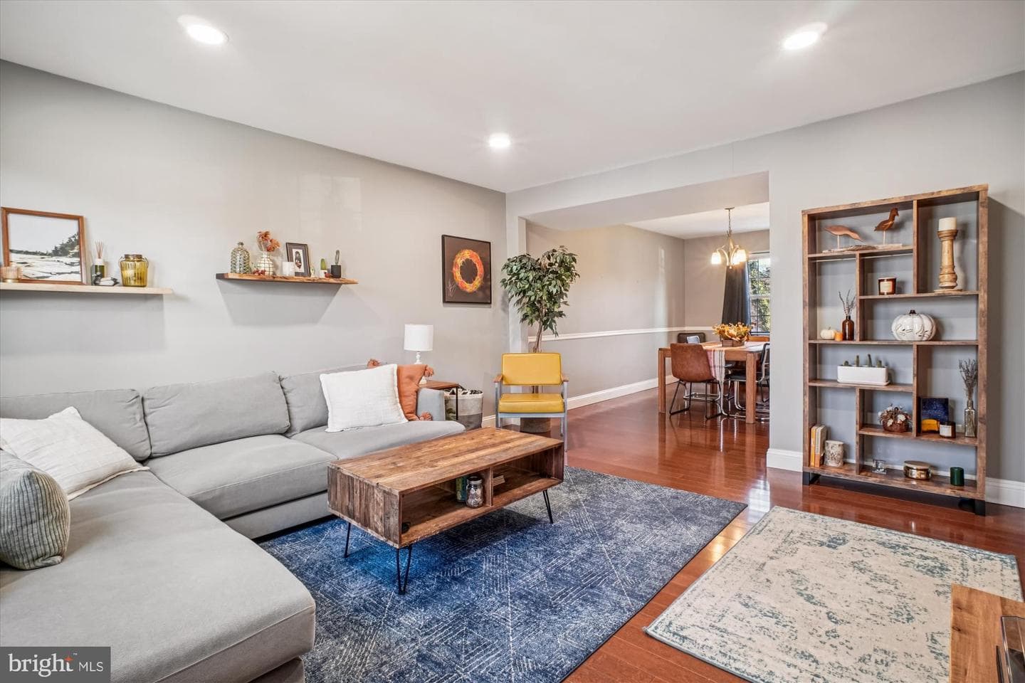 8332 Glastonbury Court photo 7