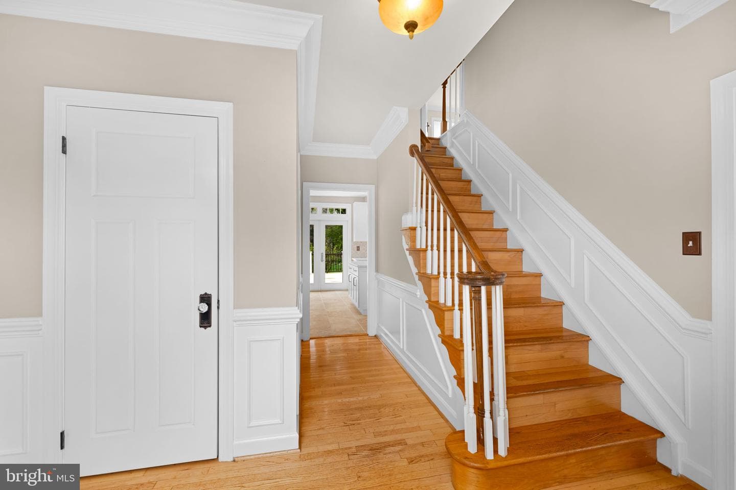 9849 South Park Circle photo 2