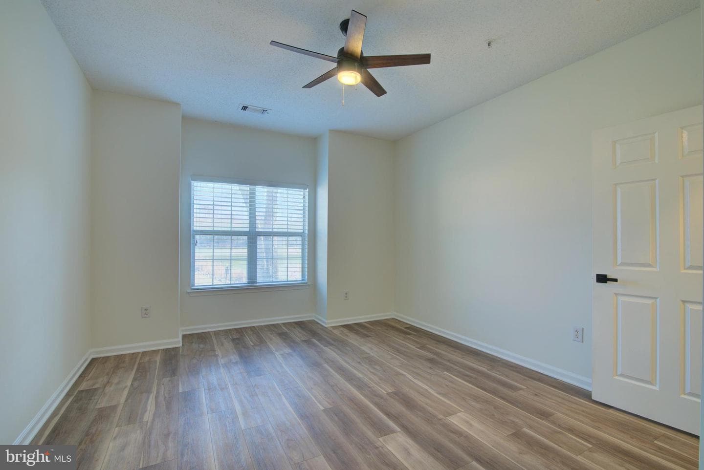 1708 Lake Shore Crest Drive photo 10