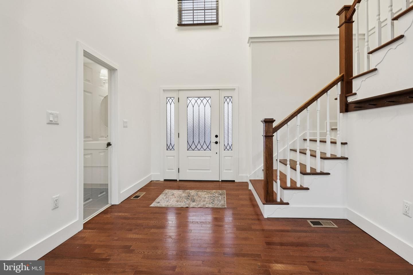 6057 Brook Drive photo 3