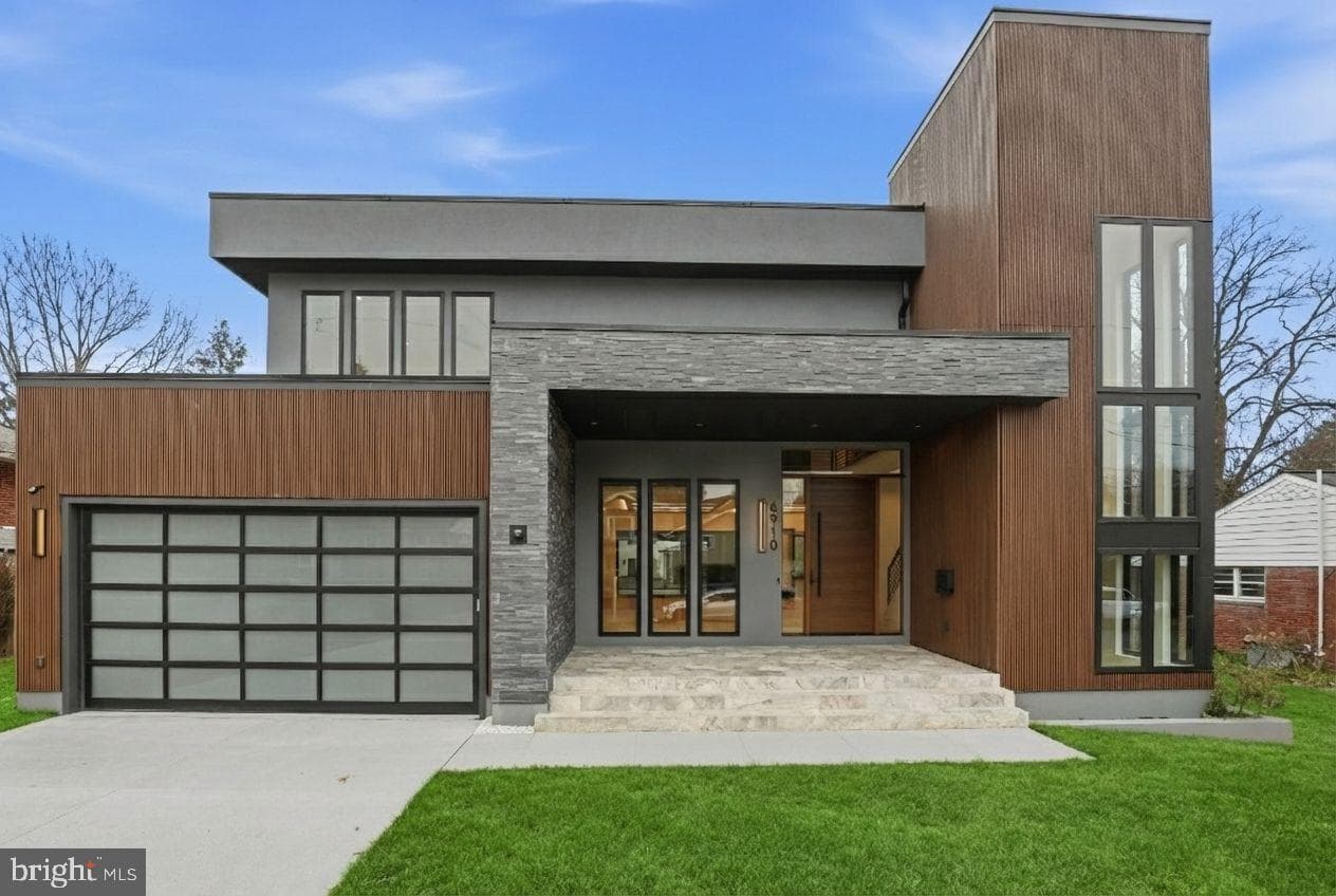 6910 Bright Avenue, Mclean