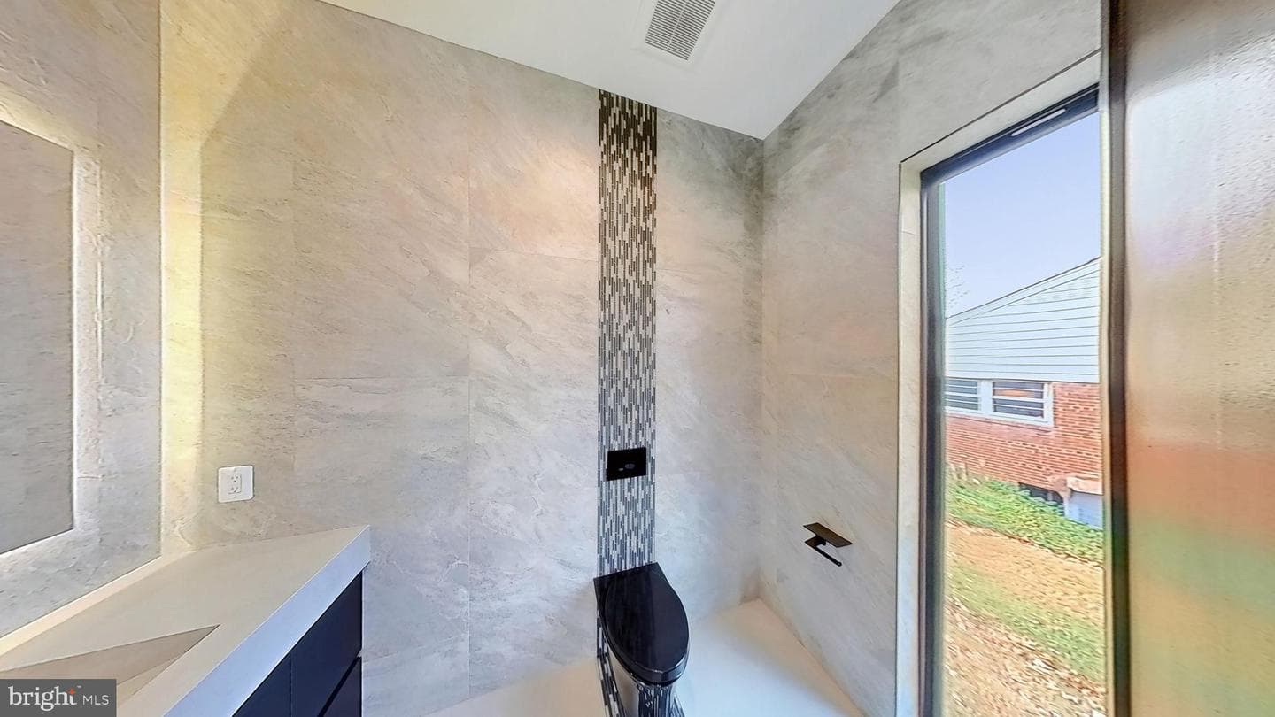 6910 Bright Avenue photo 105