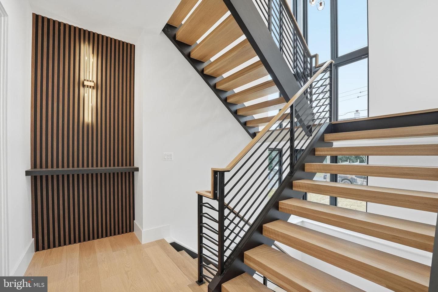 6910 Bright Avenue photo 15