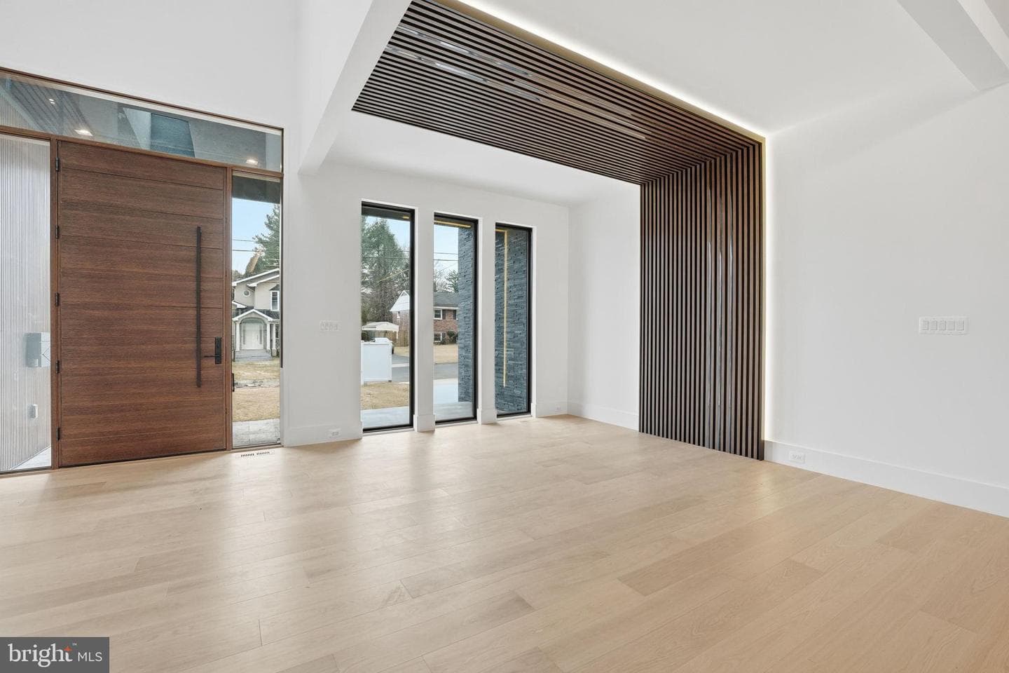 6910 Bright Avenue photo 19
