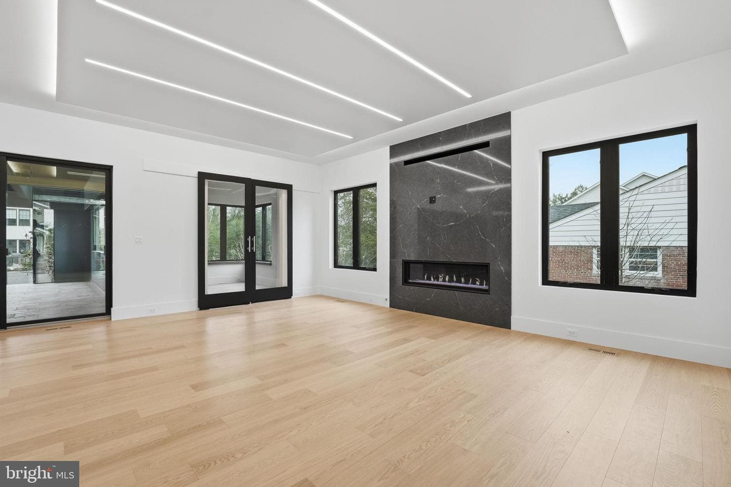 6910 Bright Avenue photo 21