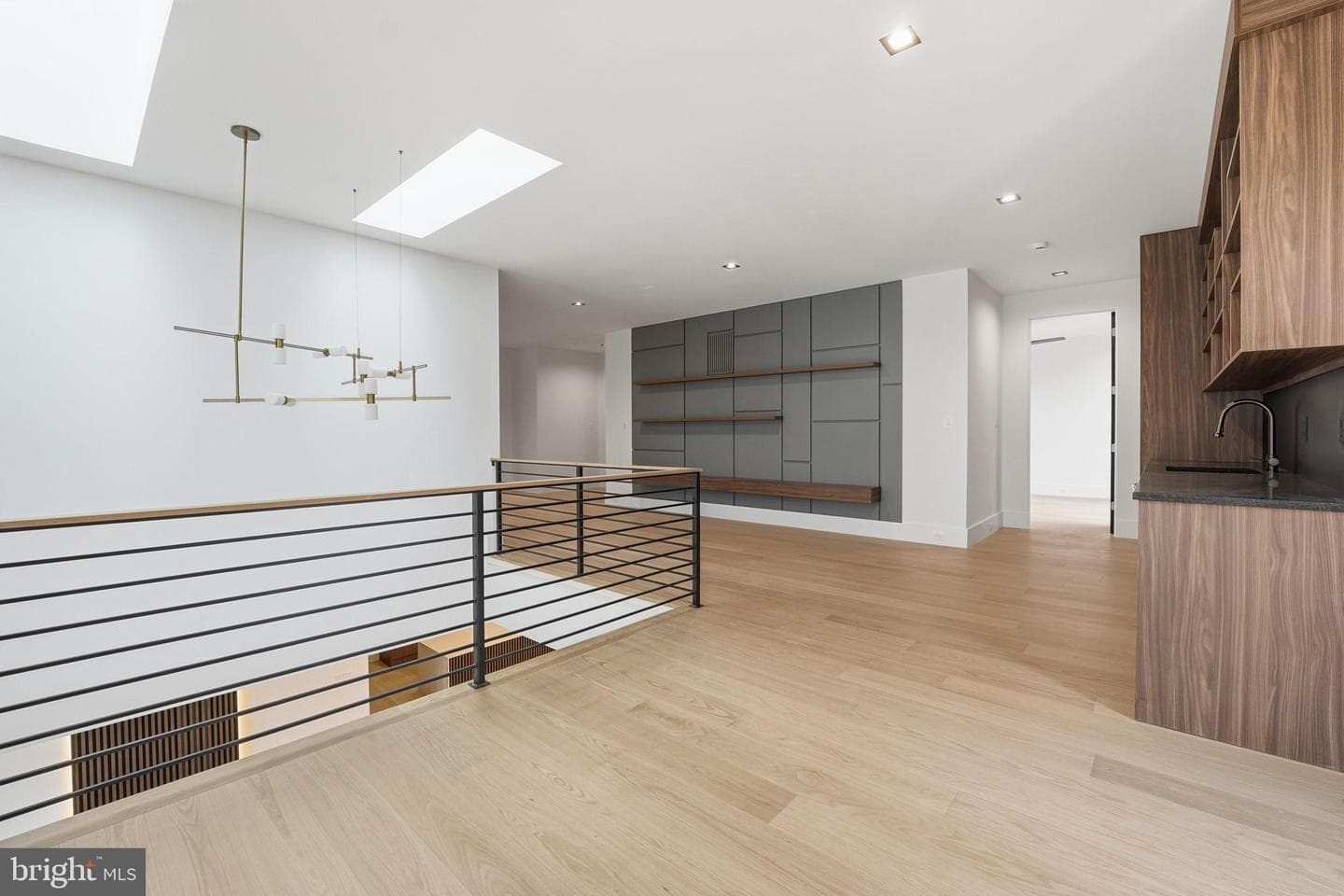 6910 Bright Avenue photo 51