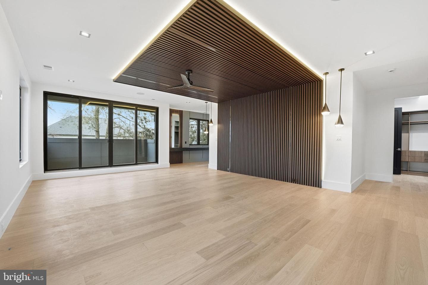 6910 Bright Avenue photo 67