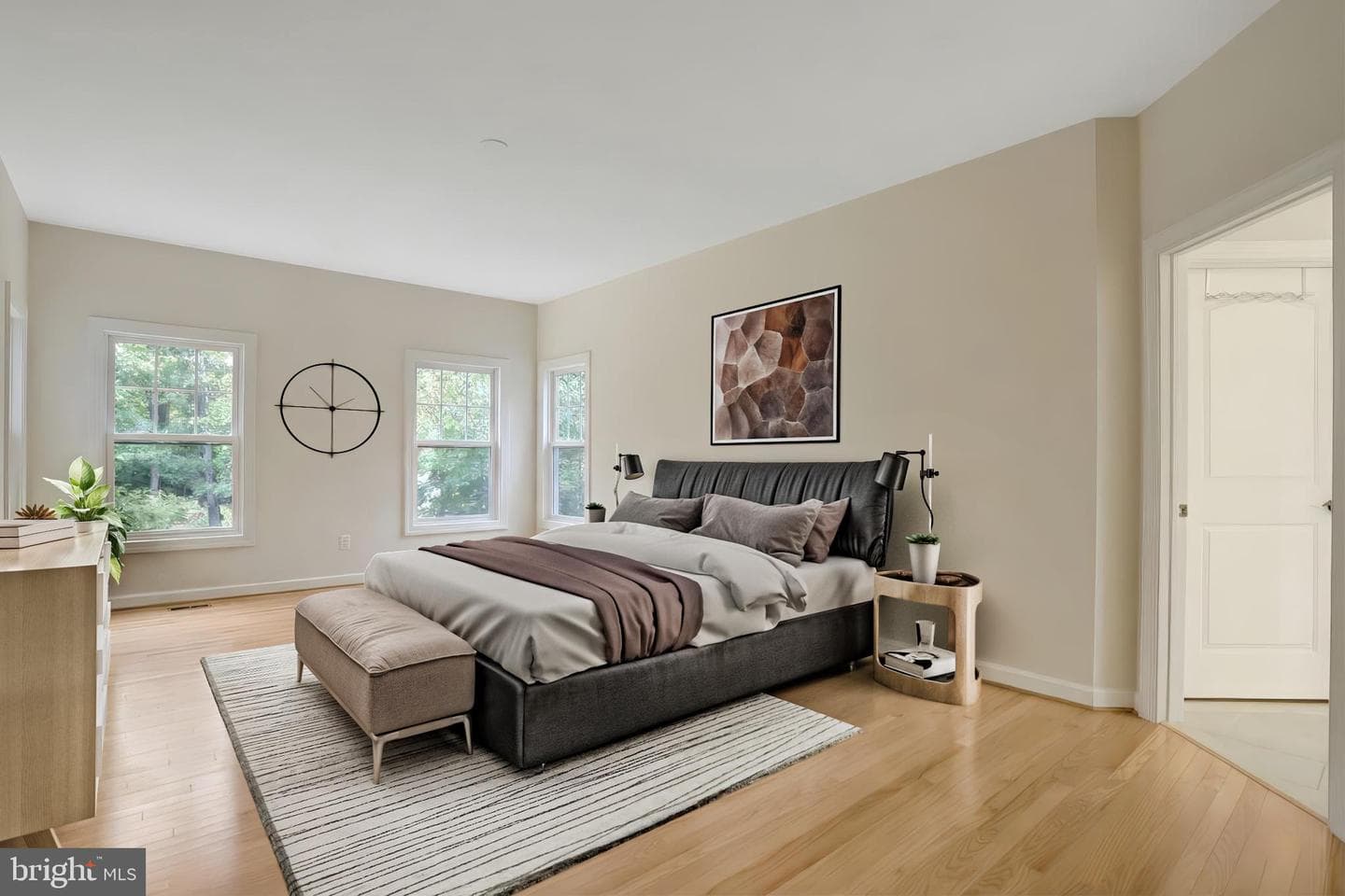 5244 Mitchell Street photo 10