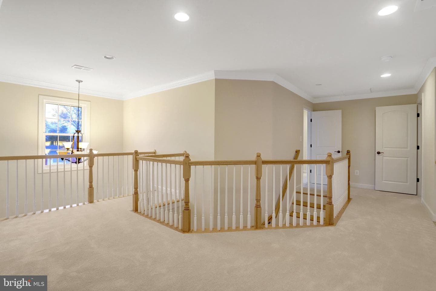 5244 Mitchell Street photo 20