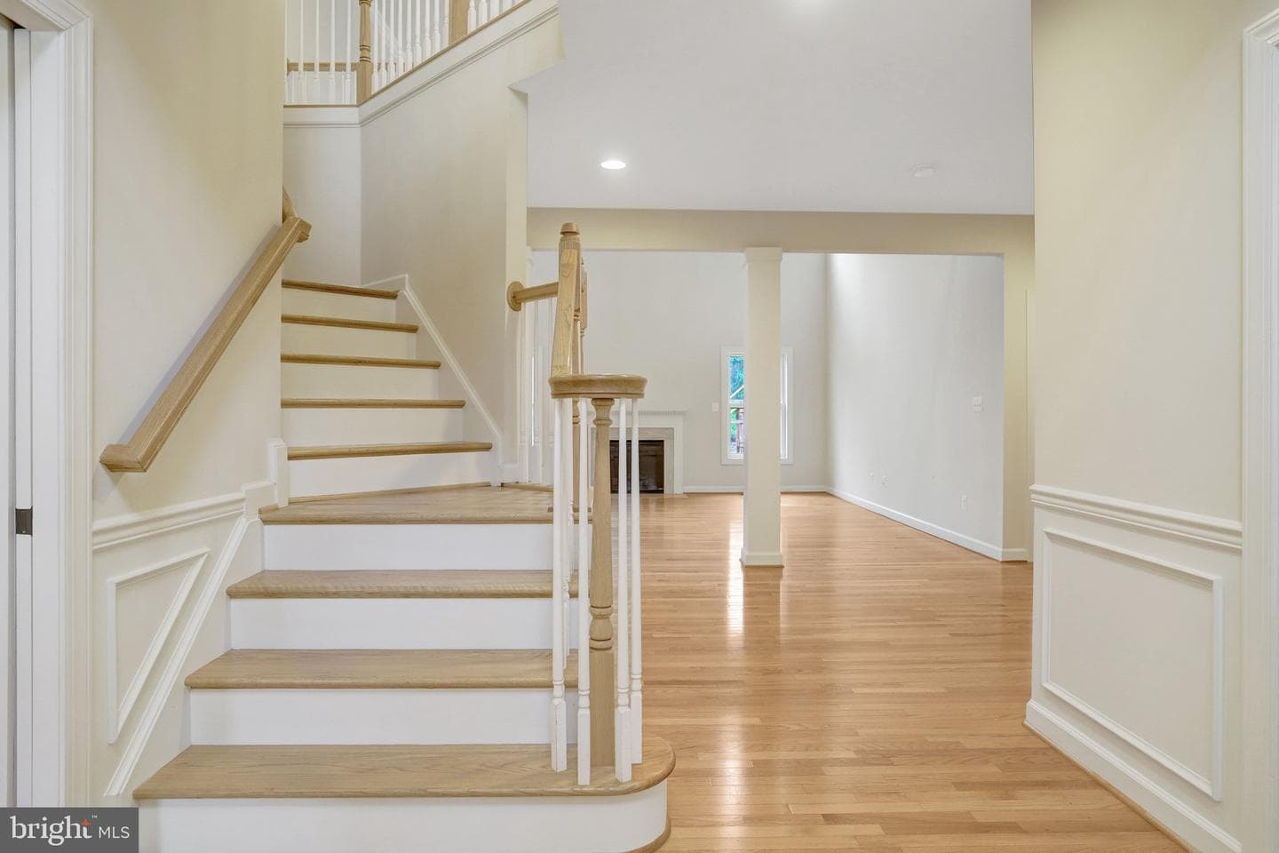 5244 Mitchell Street photo 9
