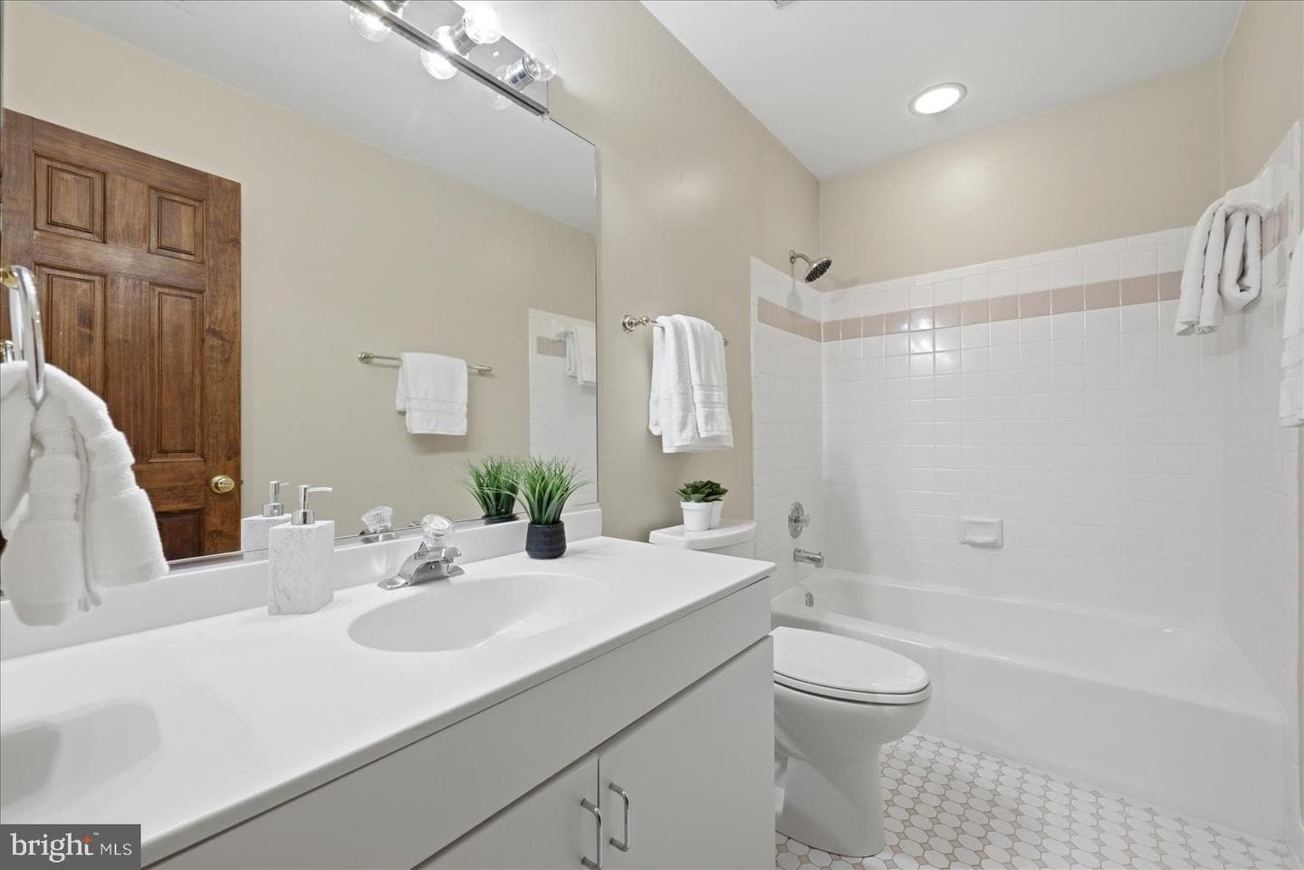 10105 Walker Lake Drive photo 77