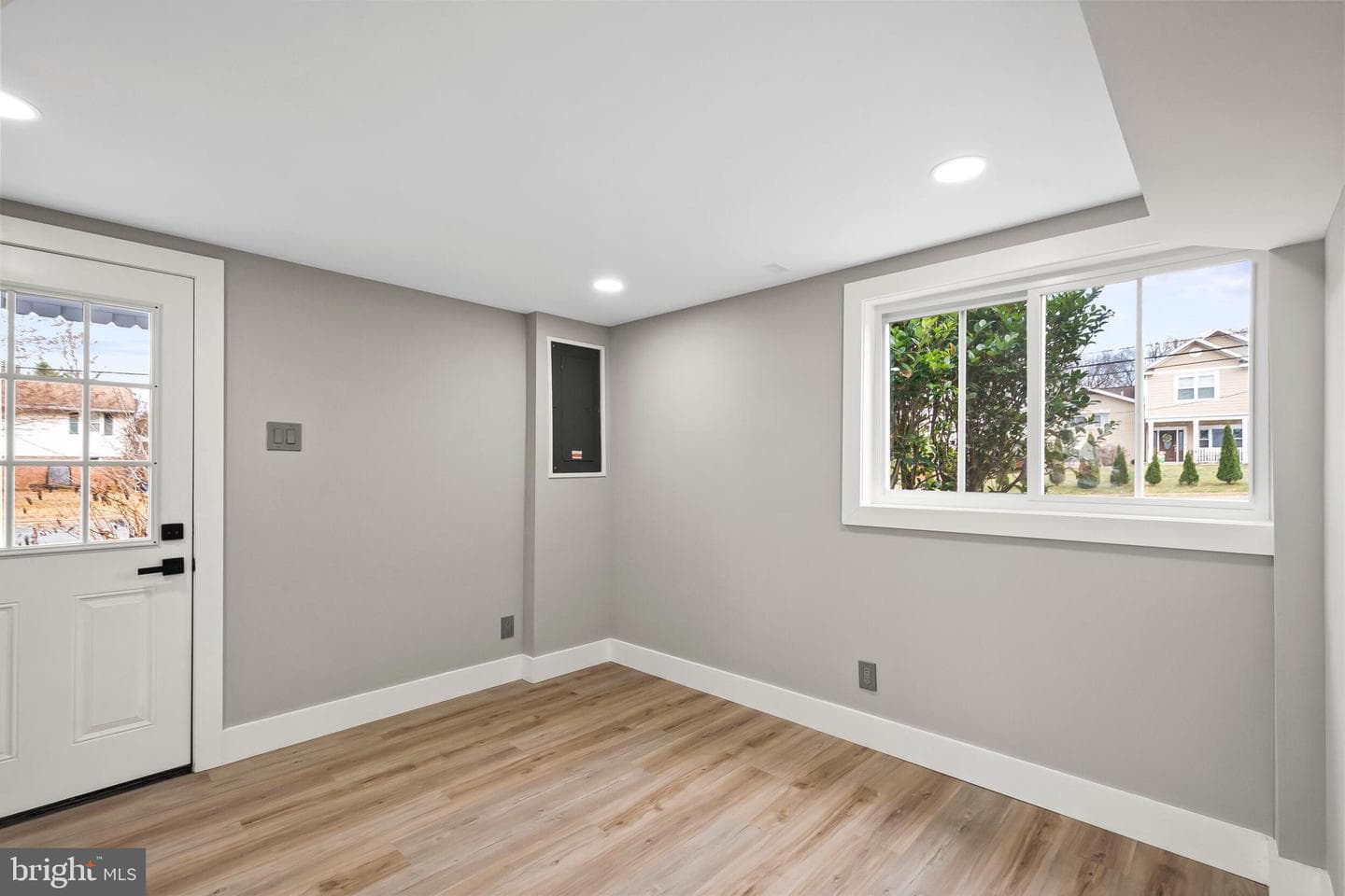 5401 Ferndale Street photo 32