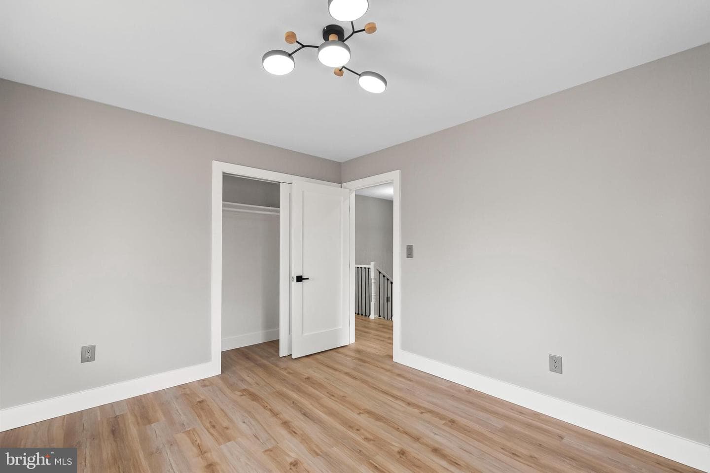 5401 Ferndale Street photo 35