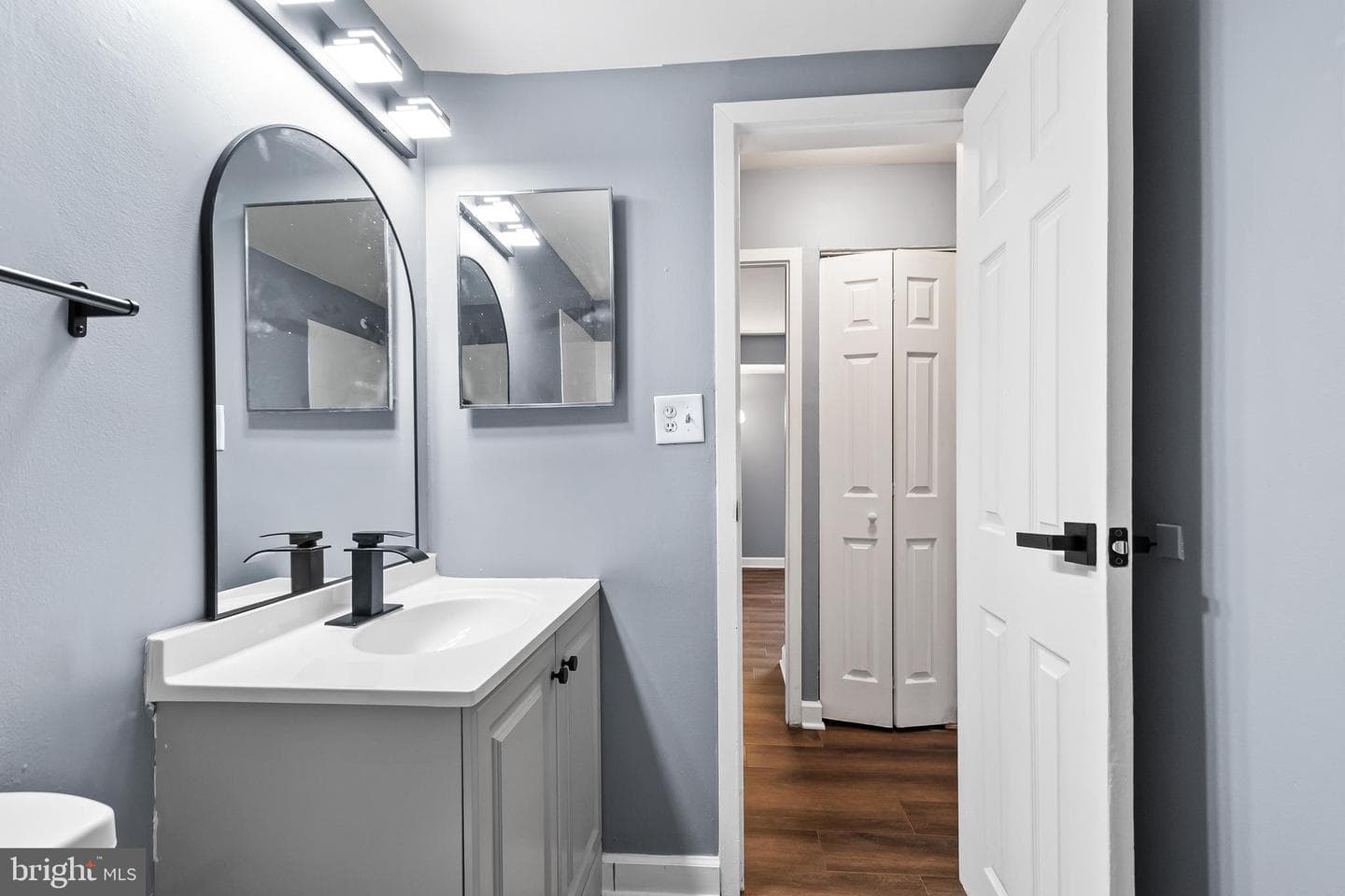 6001 Arlington Boulevard #102 photo 20