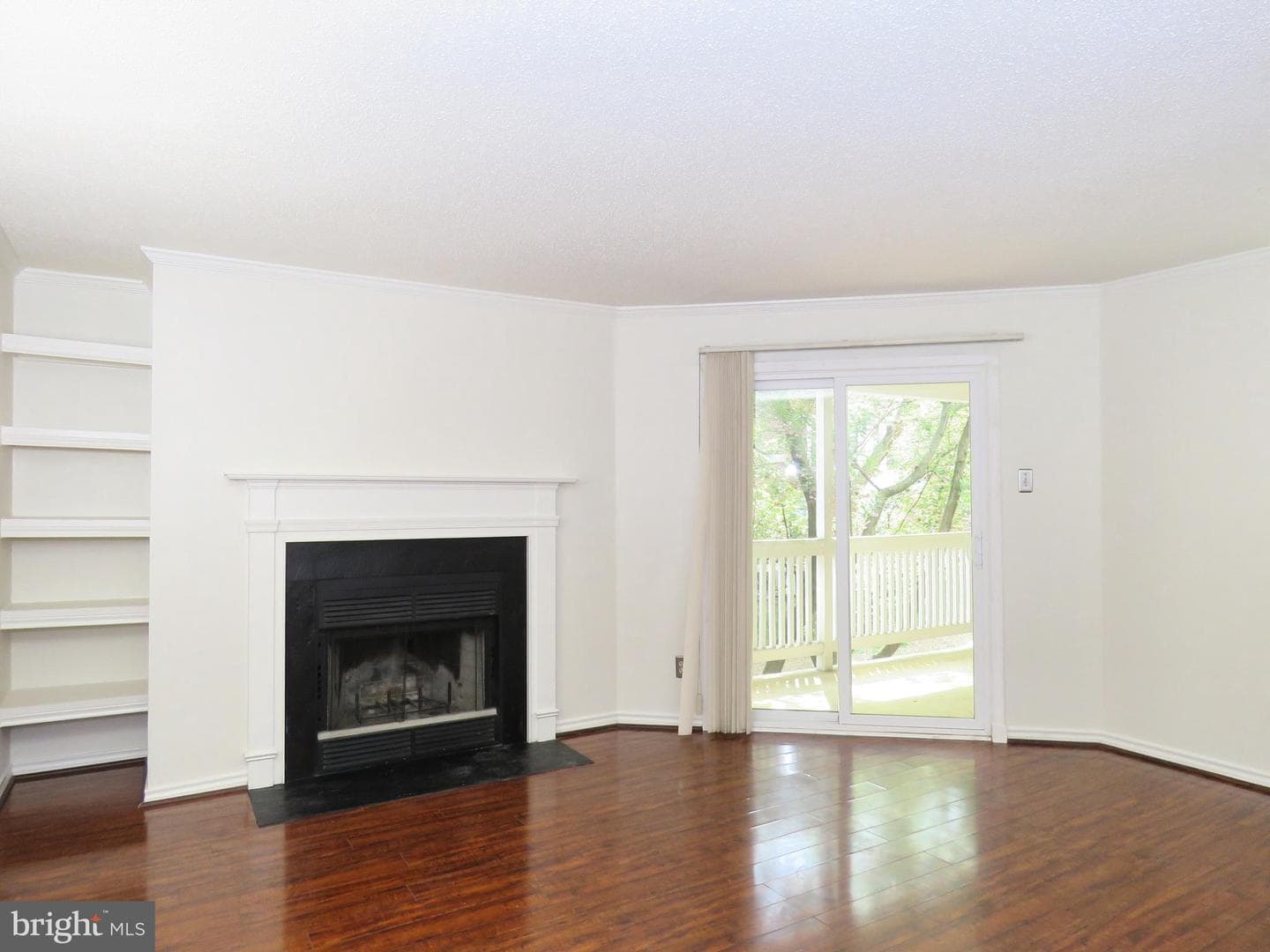 1532 Lincoln Way #203 photo 10