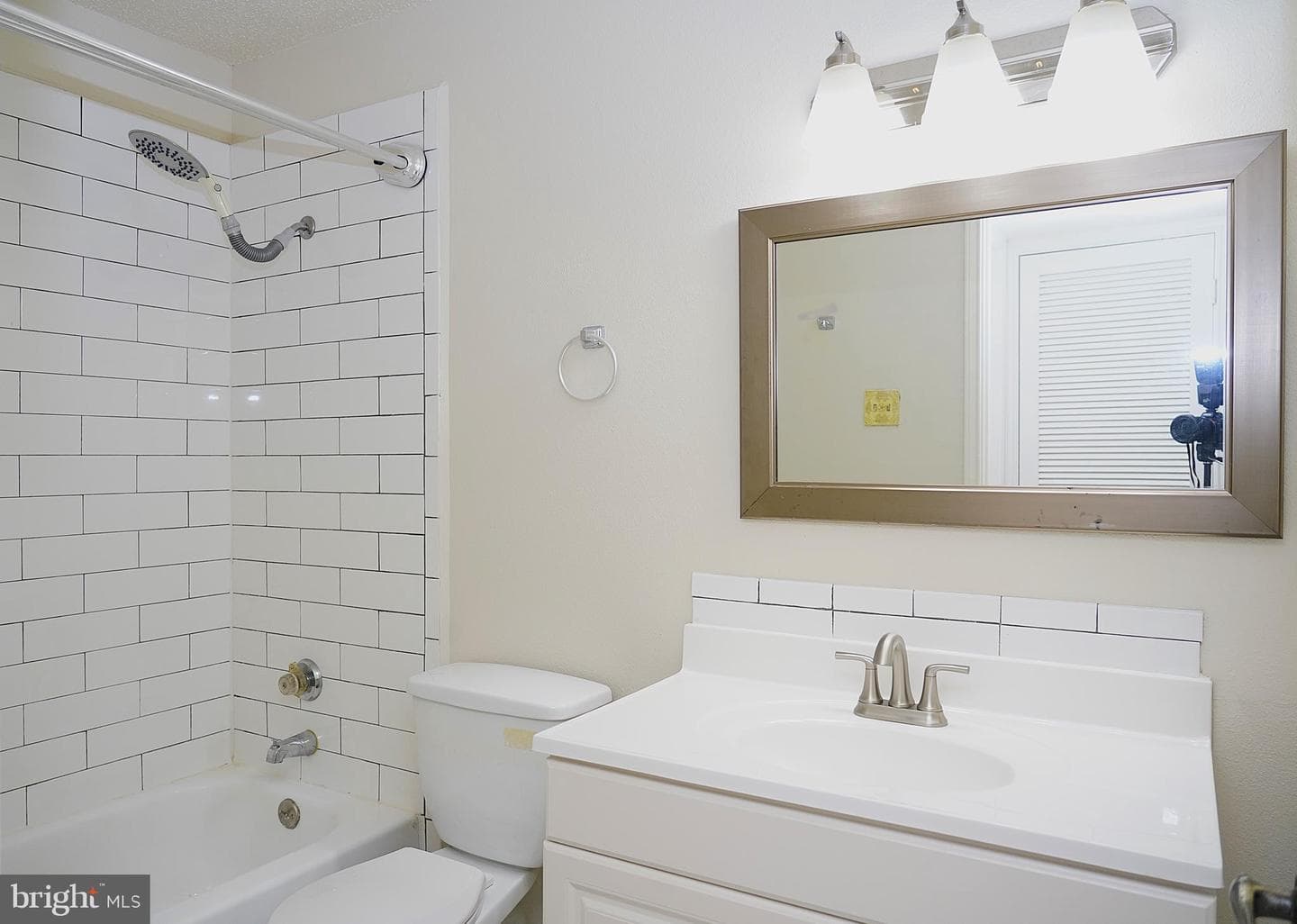 1532 Lincoln Way #203 photo 12