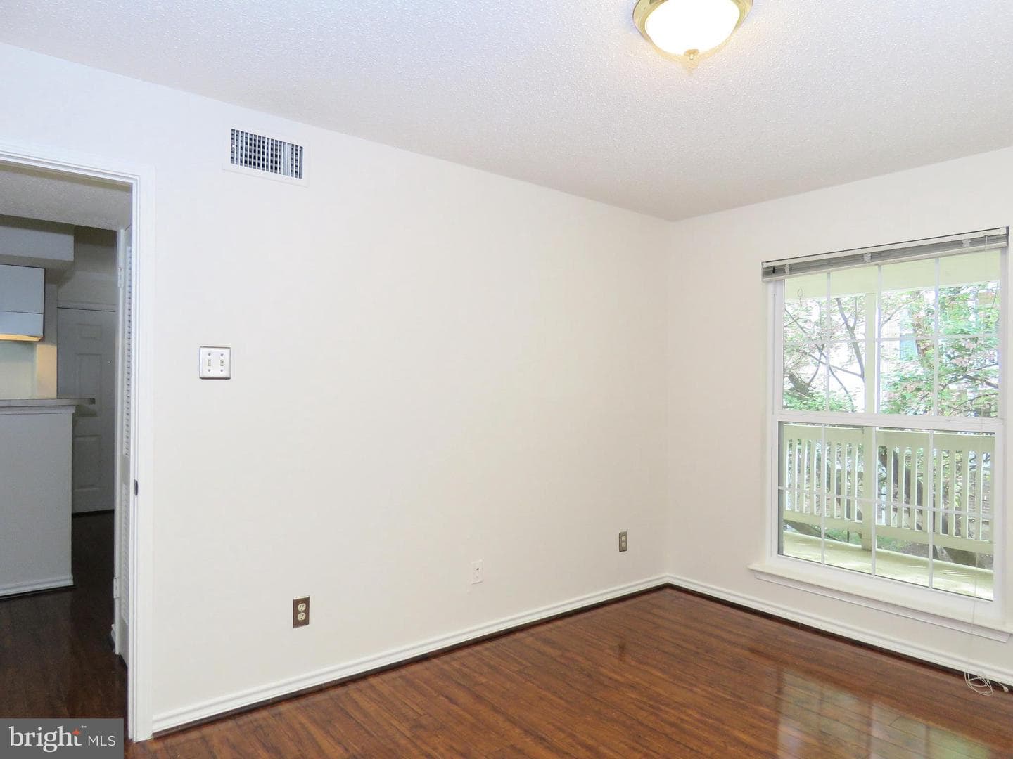 1532 Lincoln Way #203 photo 14