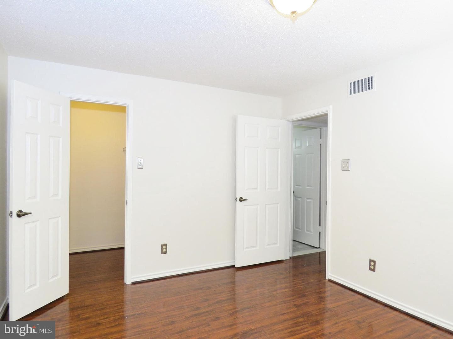 1532 Lincoln Way #203 photo 15