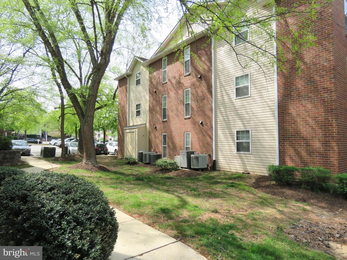 1532 Lincoln Way #203 photo 21