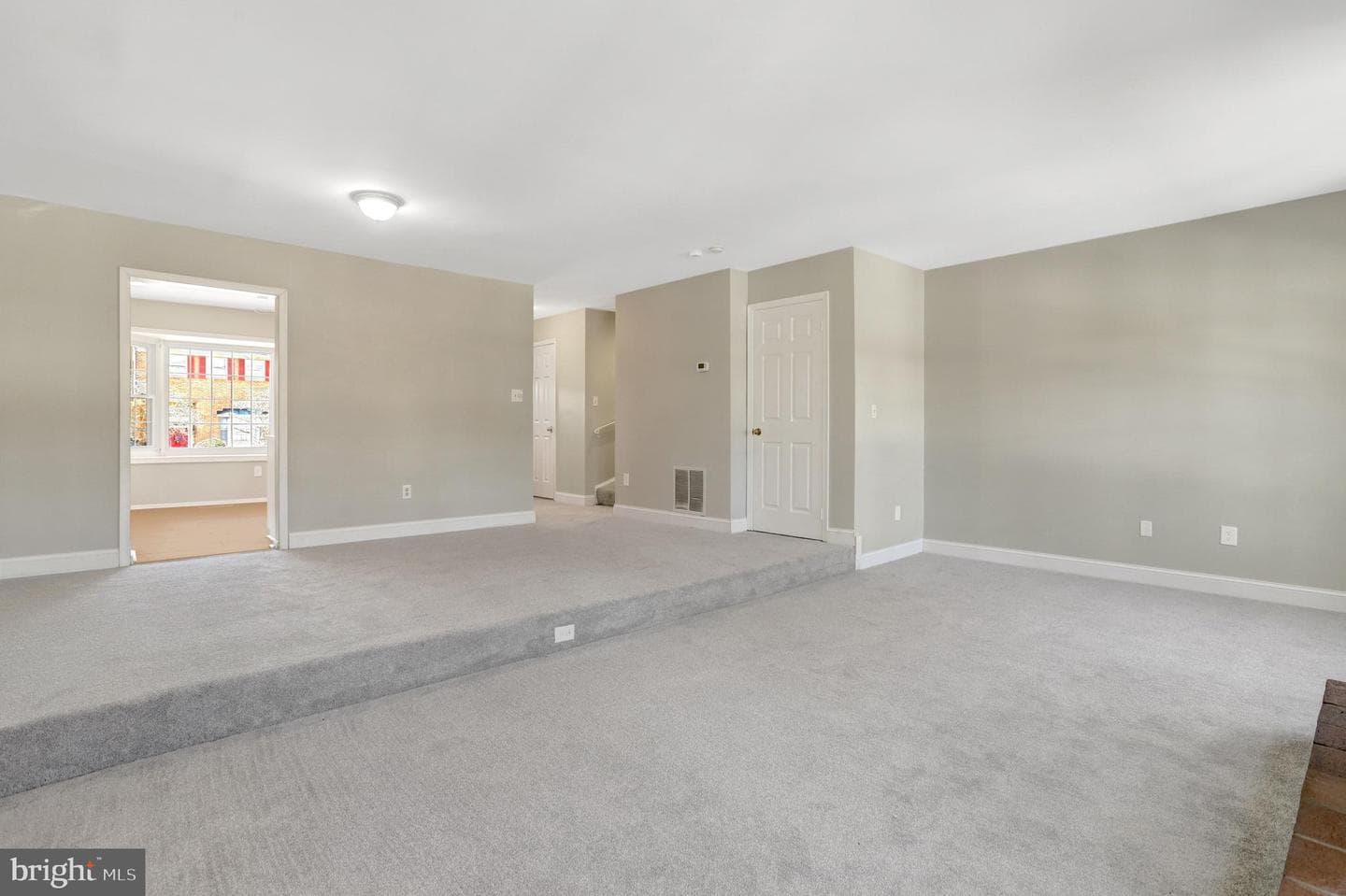 8225 Cedar Landing Court photo 12