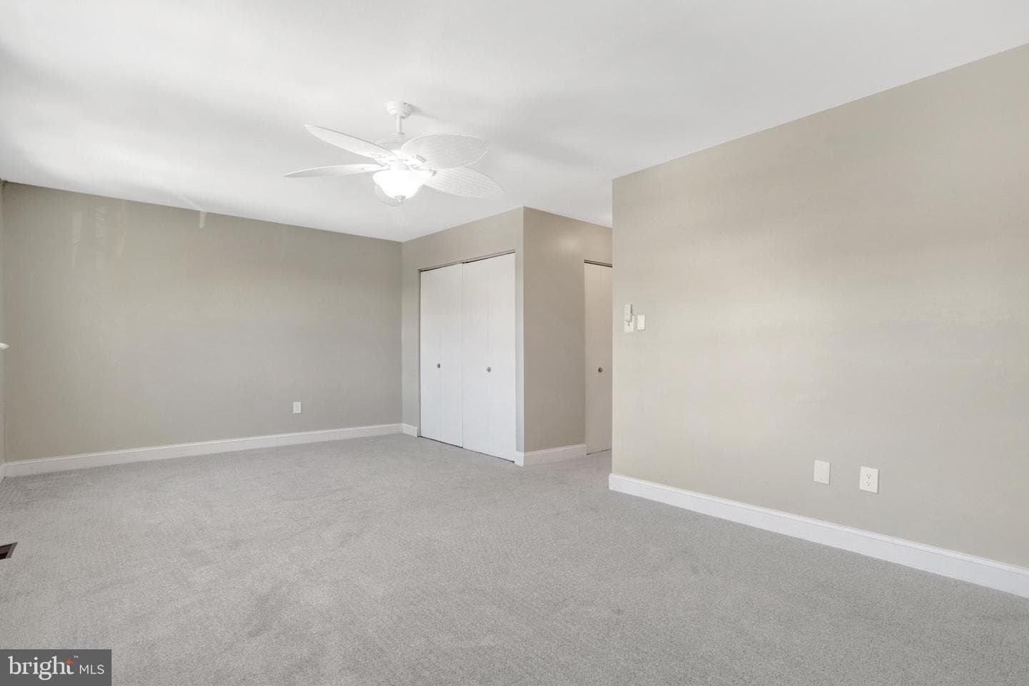 8225 Cedar Landing Court photo 16