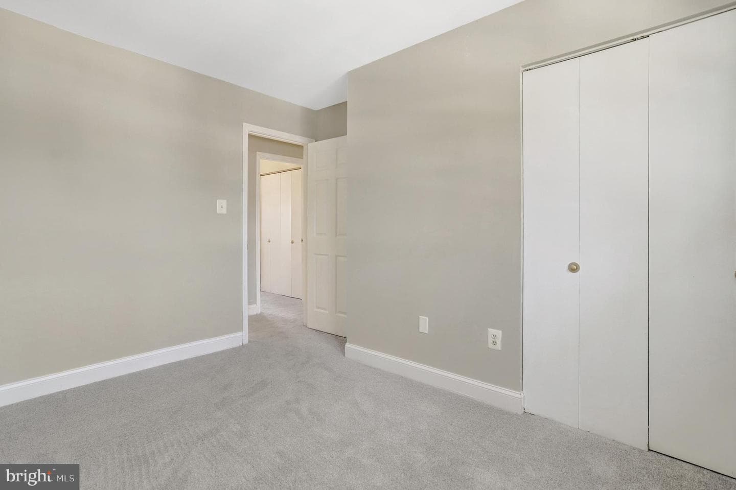 8225 Cedar Landing Court photo 21