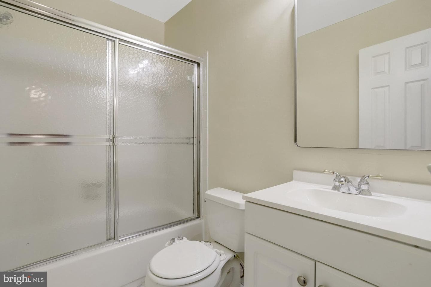 8225 Cedar Landing Court photo 22