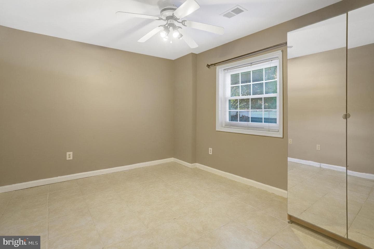 8225 Cedar Landing Court photo 29