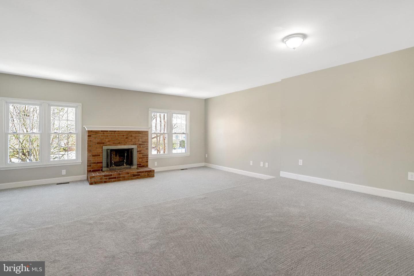 8225 Cedar Landing Court photo 9