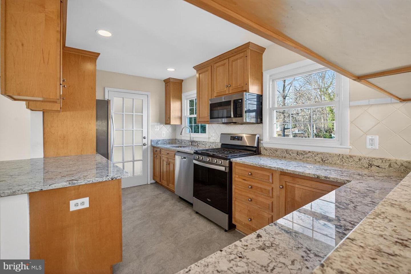 8323 Wagon Wheel Road photo 13