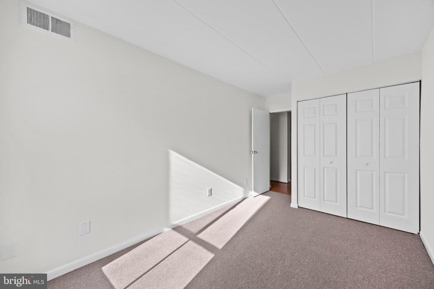 2305 Freetown Court #16/11c photo 16