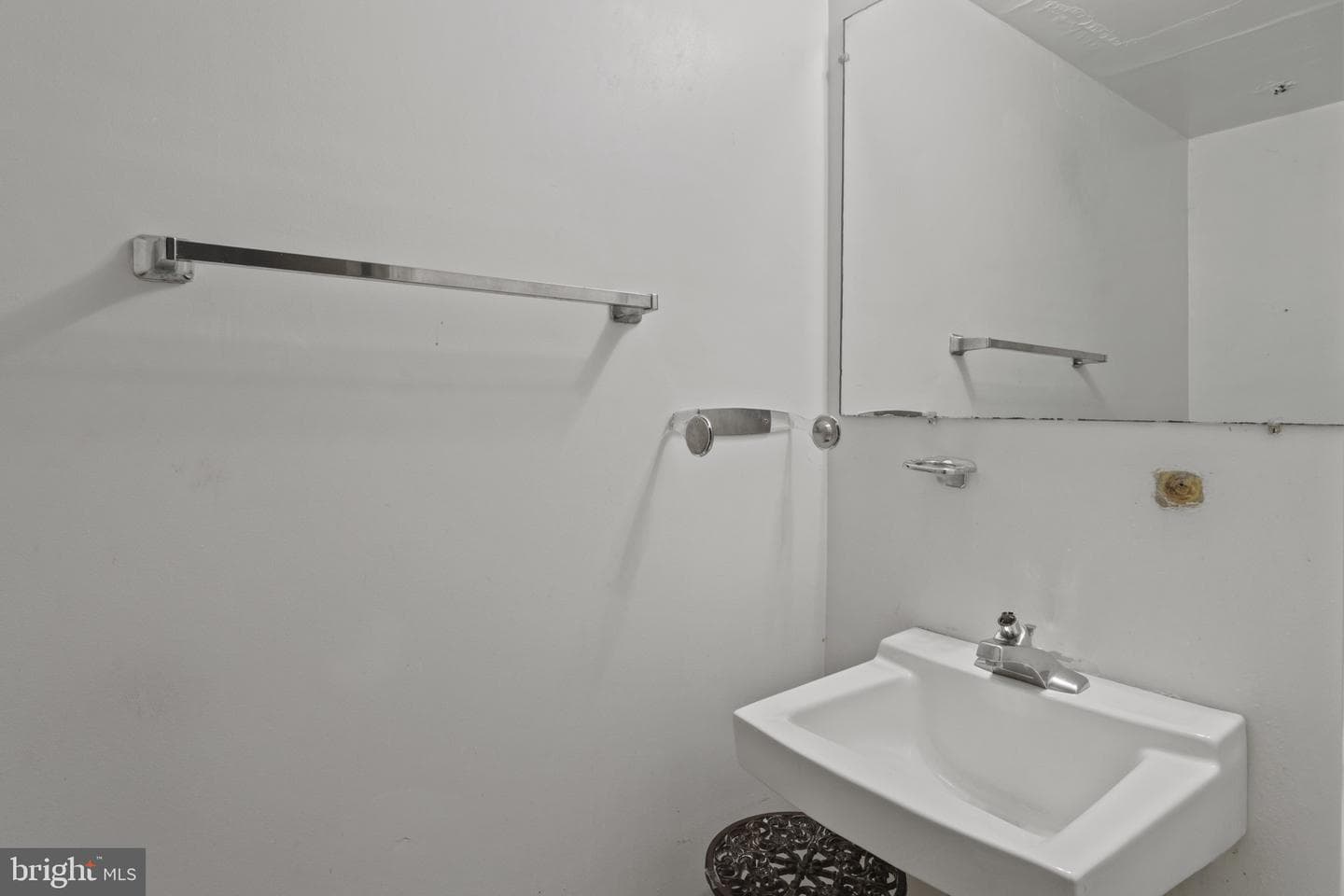 4301 Greenberry Lane photo 10