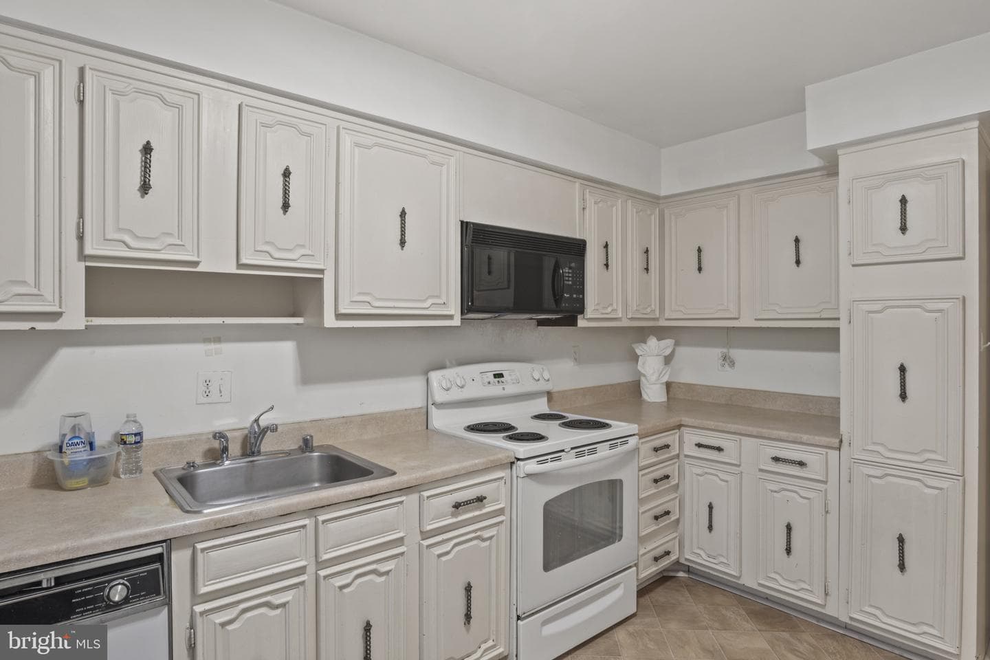 4301 Greenberry Lane photo 8