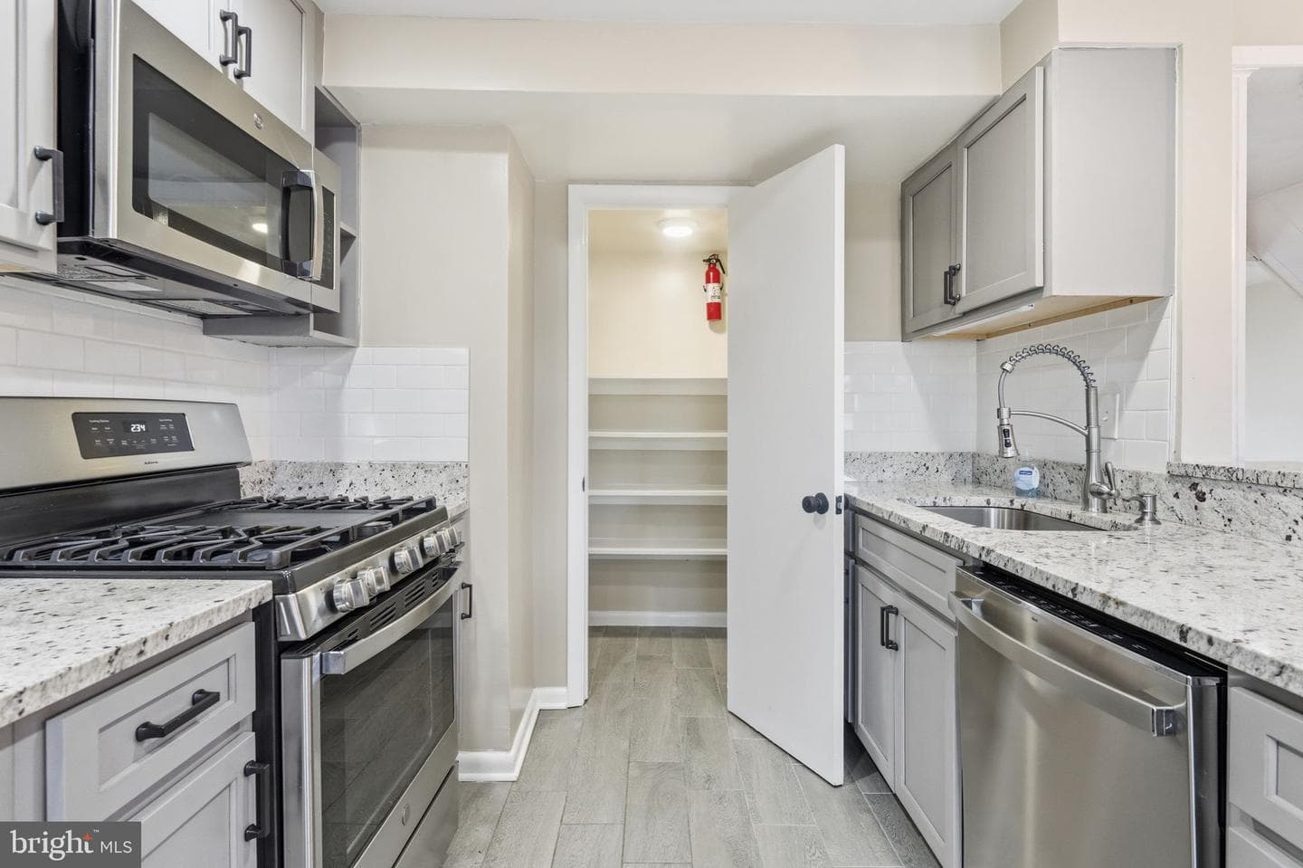 7960 Central Park Circle photo 13