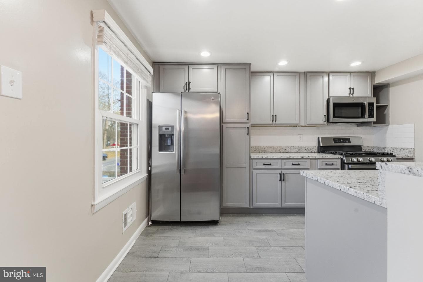7960 Central Park Circle photo 9